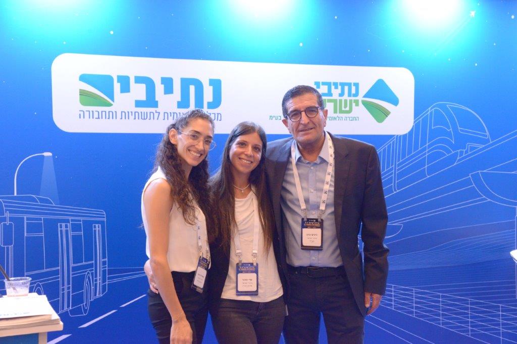 ניסים פרץ מנכ"ל נתיבי ישראל בביתן נתיבי ישראל בכנס התשתיות